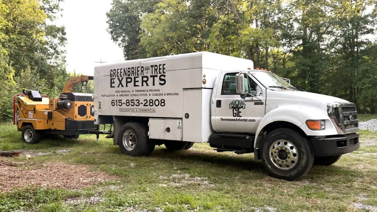 truck and chipper